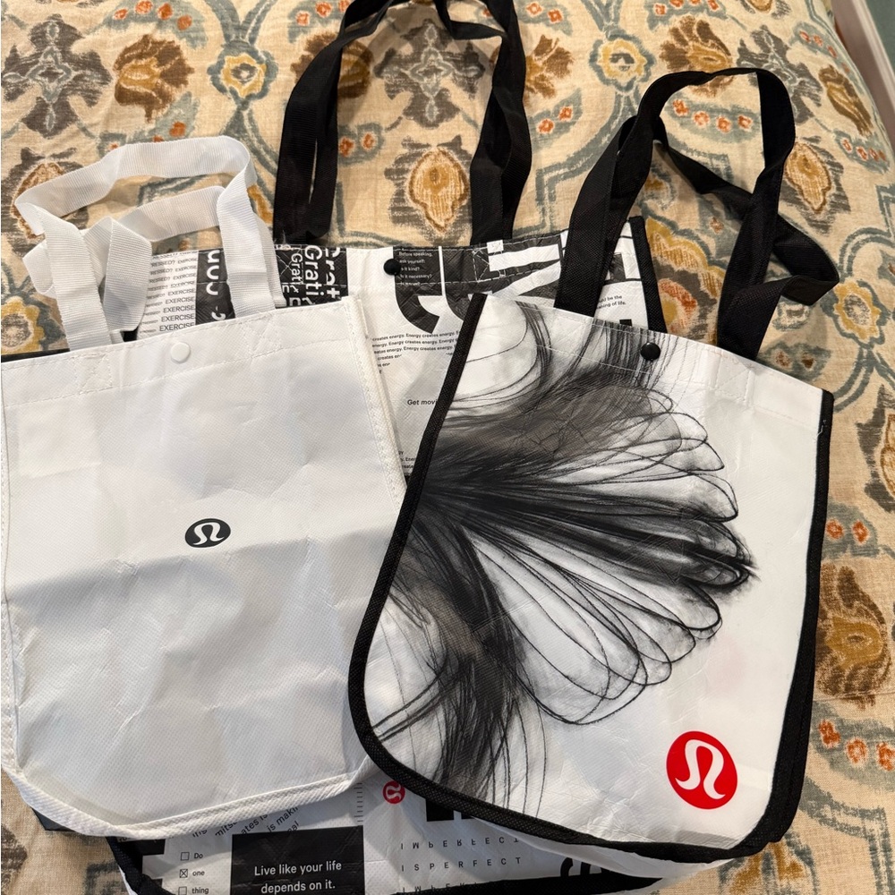 Lululemon Reusable Tote Bag Duo - White & Black Graphic